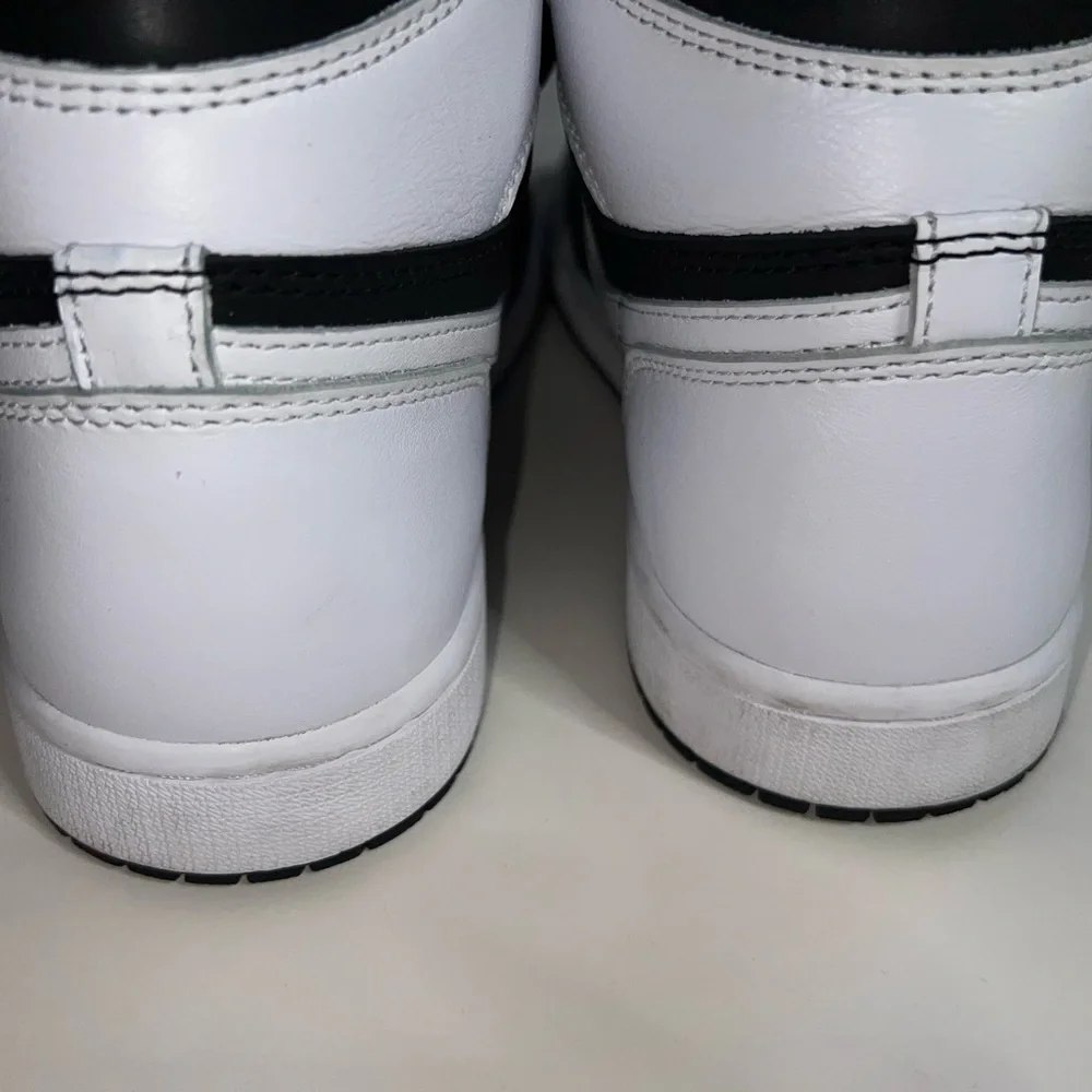 Air Jordan 1